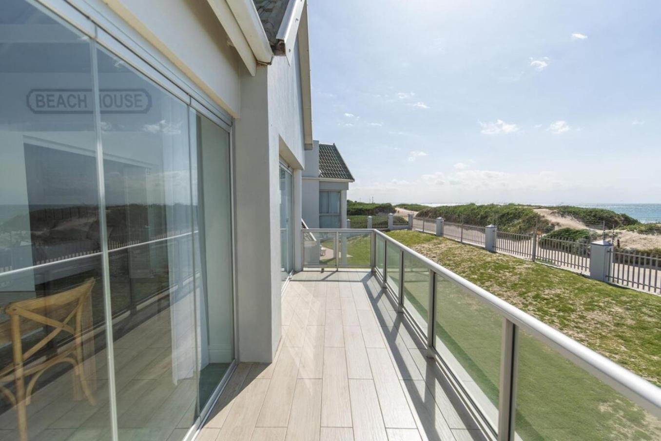Luxury On The Beach Port Elizabeth Exterior foto